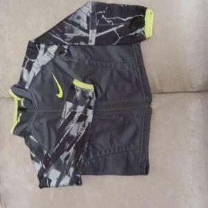 🩶💚NWOT GRAY NIKE JACKET🩶💚